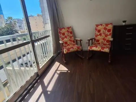 Alquiler Monoambiente Montevideo 200 para 4 personas