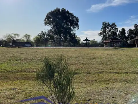 Lote en venta  en Lujan Del Sol