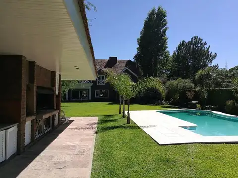 Casa en Venta de 5 dormitorios