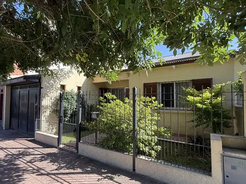 Casa en Venta en Quilmes Oeste, USD 195.000