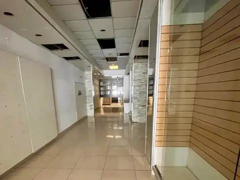 VENTA LOCAL COMERCIAL 18 DE JULIO Y GABOTO CORDON