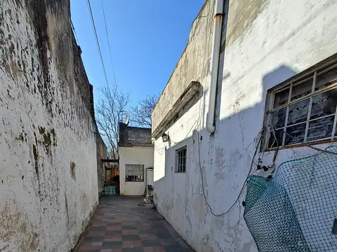 Casa en venta en Gregorio de Laferrere