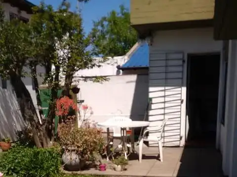Casa 4 ambientes con 1 baño