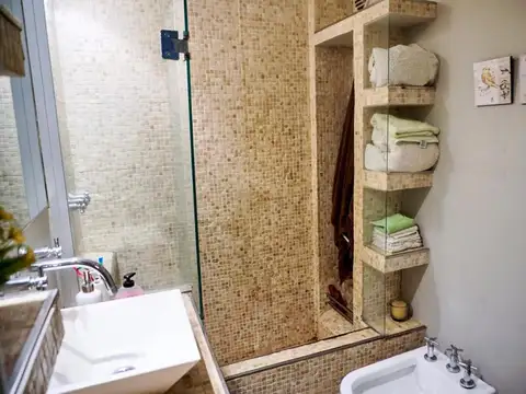 Departamento en Alquiler con 1 cocheras