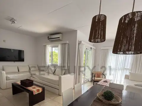 Avutarda 1500, Piso 3