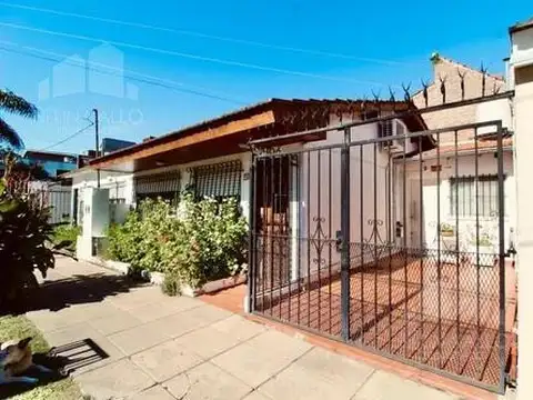 Venta Casa 3 Ambientes Apto Credito en Castelar Norte