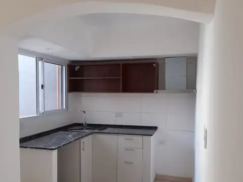 Depto Tipo Casa en Alquiler 1 año