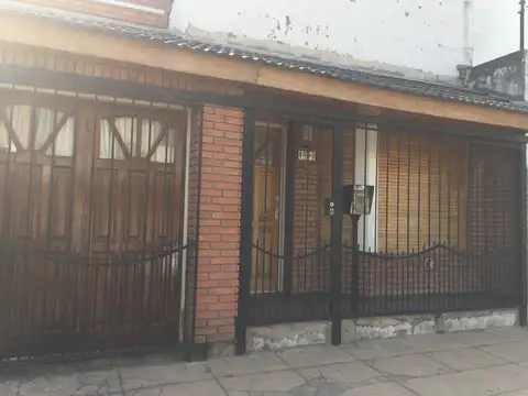 EXCELENTE CASA TERRENO PROPIO Y DEPARTAMENTO EN SAN JUSTO