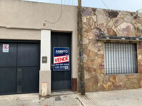 Venta Casa Echesortu Rosario - Interna Unica A TERMINAR - Dos dormitorios Amplio Jardin - No PH