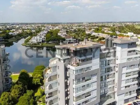Avenida del Golf 2100, Piso 0