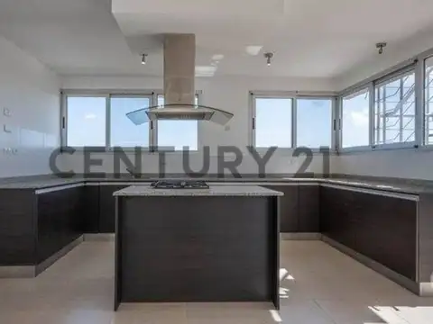 Departamento 6 ambientes con 4 baños