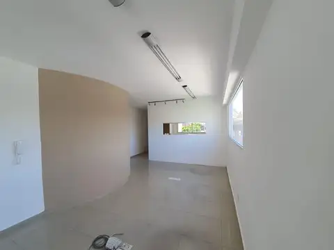 ¡Oficina seminueva en Venta! Moreno 1700, Oroño, Pellegrini, Facultades, Parque Independencia.