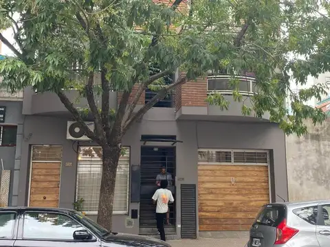 Depto Tipo Casa en Venta de 4 ambientes