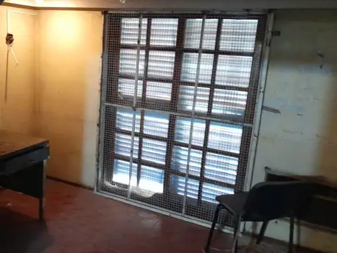 Galpon en Venta 28  mts Fondo