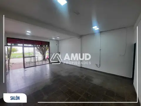 PIO XII 100, Piso P.B.