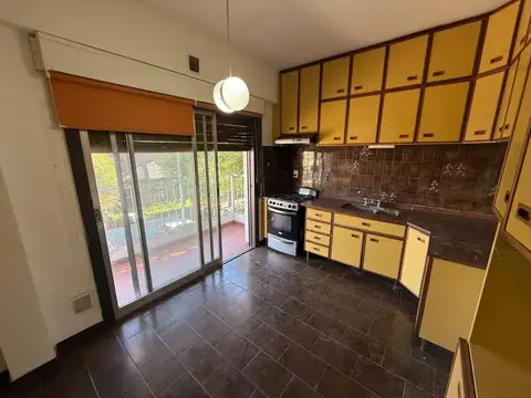 Departamento en Alquiler con 1 cocheras