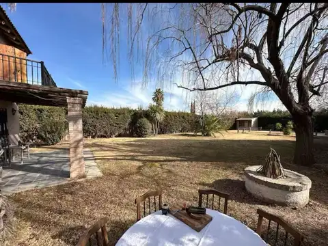 Gran Casa a la Venta en Vistalba, Mendoza