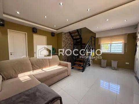 Depto Tipo Casa en Venta en Jose Leon Suarez, USD 52.000