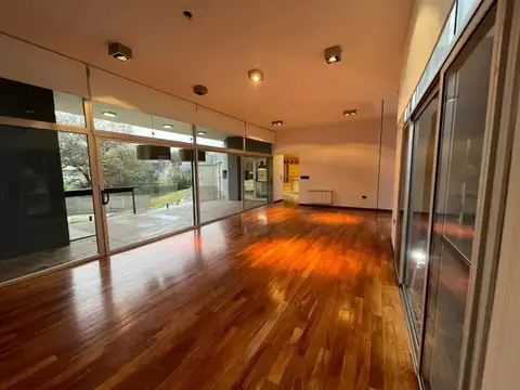 Casa 7 ambientes con 3 baños