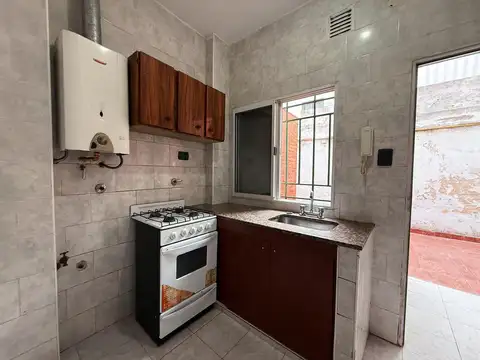 Depto Tipo Casa en Alquiler de 1 dormitorio