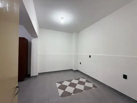 Depto Tipo Casa en Alquiler en Las Delicias, $ 400.000