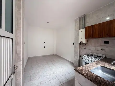 Ov. Lagos 5206 - Depto. De Pasillo De 1 Dormitorio En Alquiler - Rosario