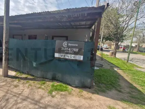 Se vende Casa y Departamento en Rafaela