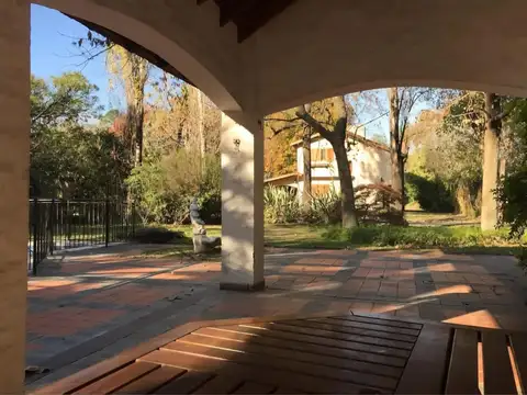 CASA EN ALQUILER CON OPCIÓN A VENTA – BARRIO EL NACIONAL