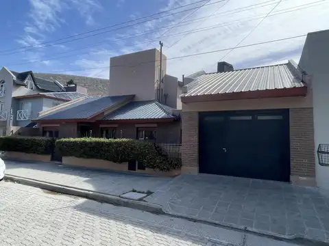 Casa a pocos metros del mar