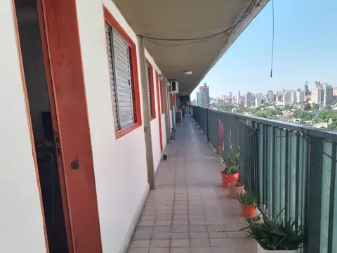 Italia 2900, Piso 09