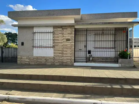 Casa en Anchorena 159 - Miguel Riglos