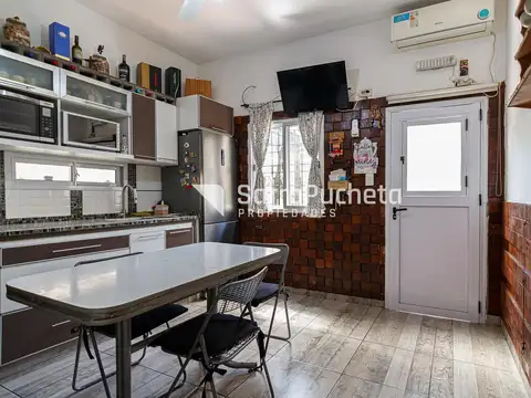 Depto Tipo Casa en Venta en Morón Sur, USD 135.000