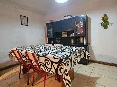 CASA + LOCAL Y DEPOSITO VENTA MACROCENTRO
