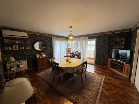 Departamento 5 ambientes con 2 baños