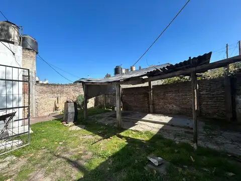 Venta 2 locales comerciales c/ cochera - Bella Vista