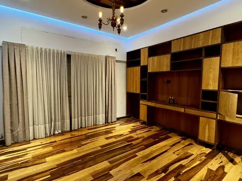 Casa en planta alta para uso comercial / Oficina en alquiler Rosario