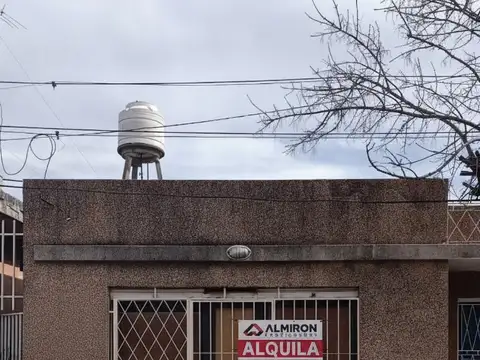 Alquiler | Local comercial | 30 m² | Capitán Bermúdez | Barrio Centro