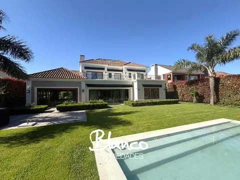 Casa en Alquiler de 3 dormitorios