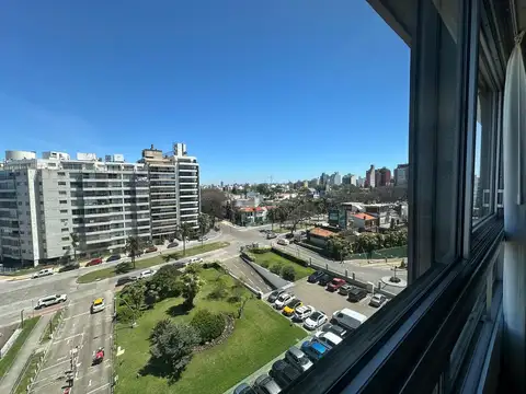 Departamento en Alquiler en Puerto Buceo , USD 1.700