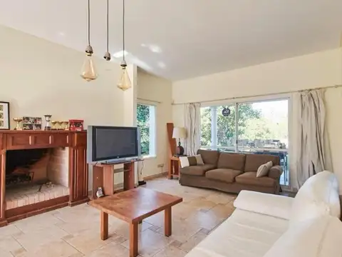 Casa en Venta en Náutico Escobar, USD 250.000