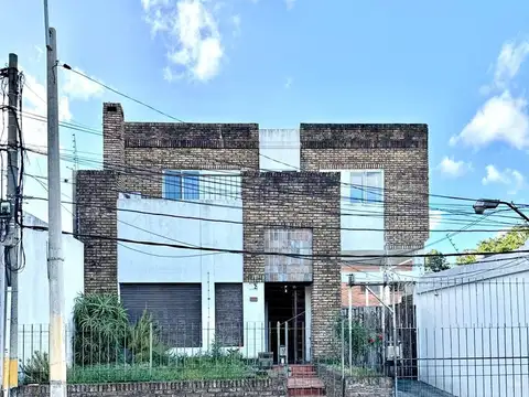 VENTA CASA 4 DORMITORIOS BELVEDER