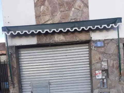 Av. 1 E/ 76 Y 77 2100