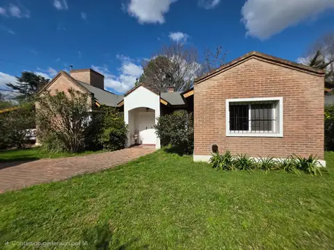 Casa en Venta en Loma Verde, USD 249.000