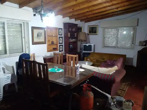 CASA QUINTA 3 AMB A REFACCIONAR CUARTEL V - MORENO