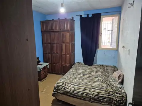 Casa 4 ambientes con 1 baño