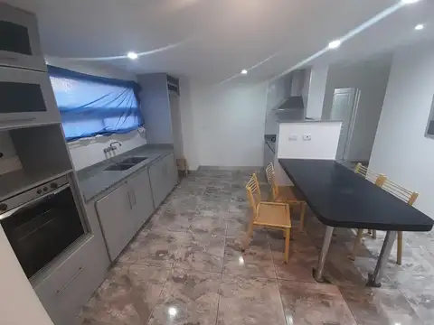 Depto Tipo Casa 2 ambientes con 1 baño