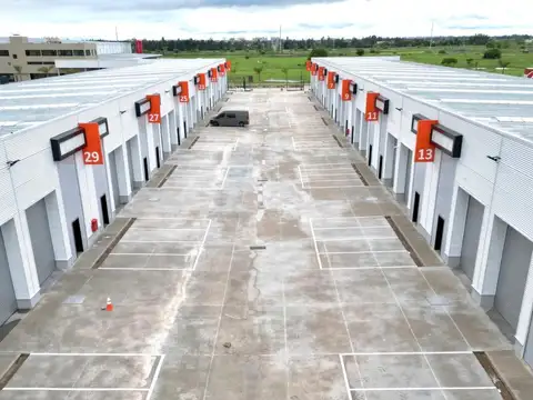 Depósito en venta 720 metros cubiertos complejo cerrado con seguridad