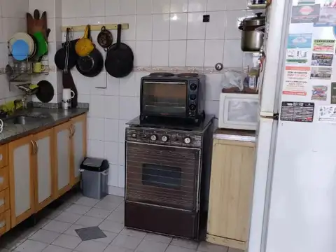 casa en dos plantas moron centro lote