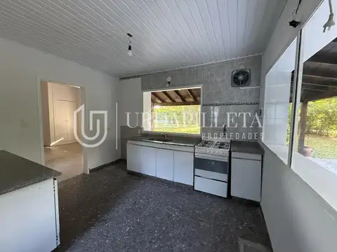 Casa en Venta con 1 cochera