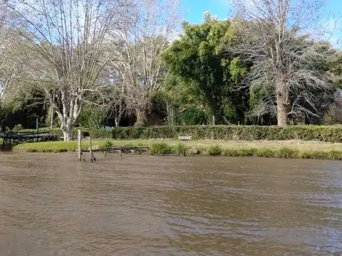 Rio o Arroyo San Antonio / Tres Bocas Pewea 100